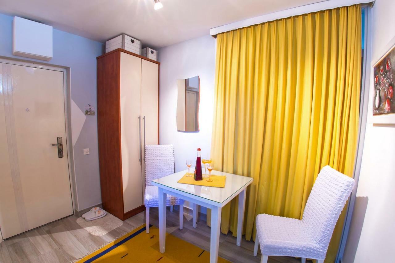 Yellow Lily Mostar Apartman Exterior foto