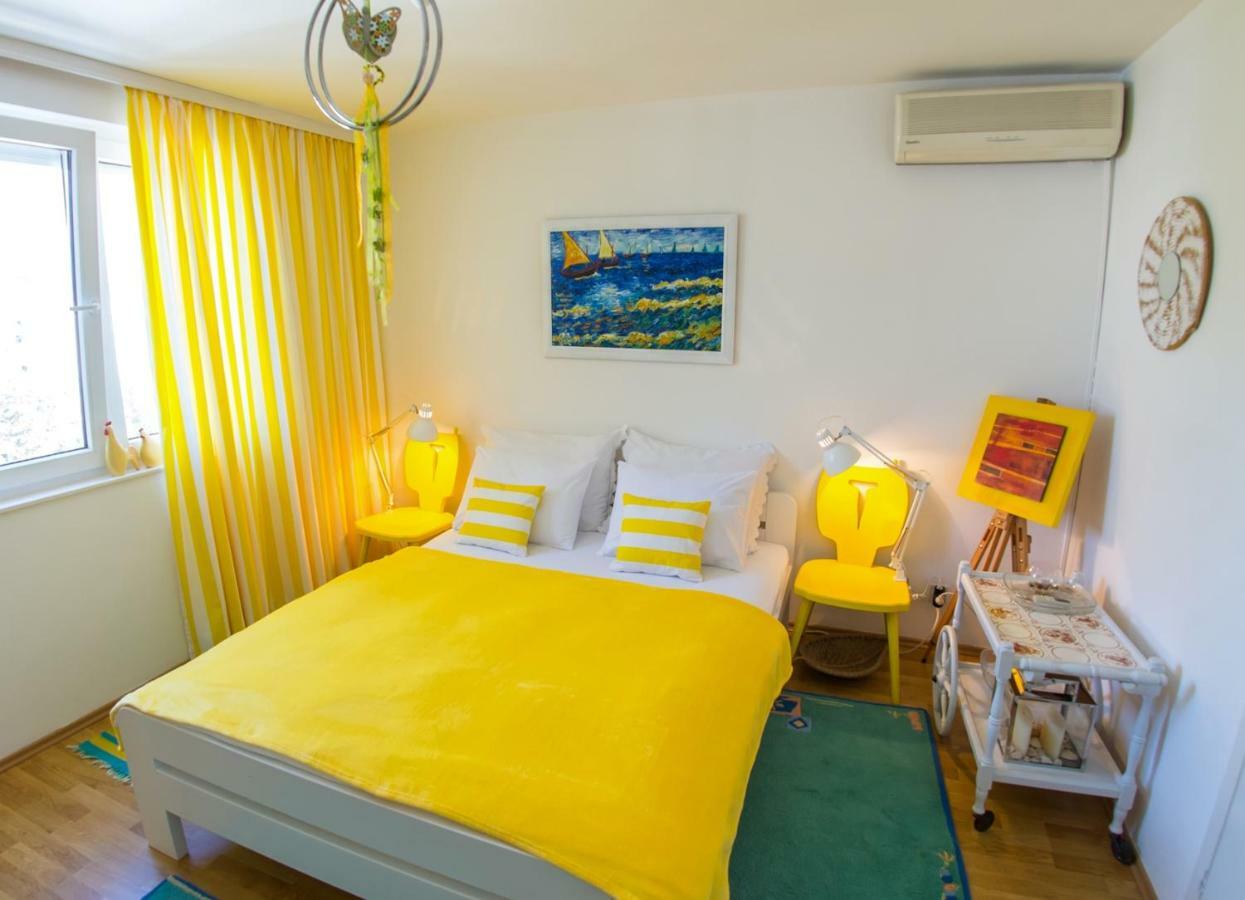 Yellow Lily Mostar Apartman Exterior foto