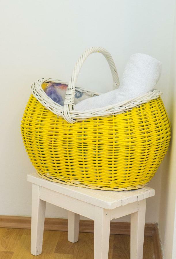 Yellow Lily Mostar Apartman Exterior foto
